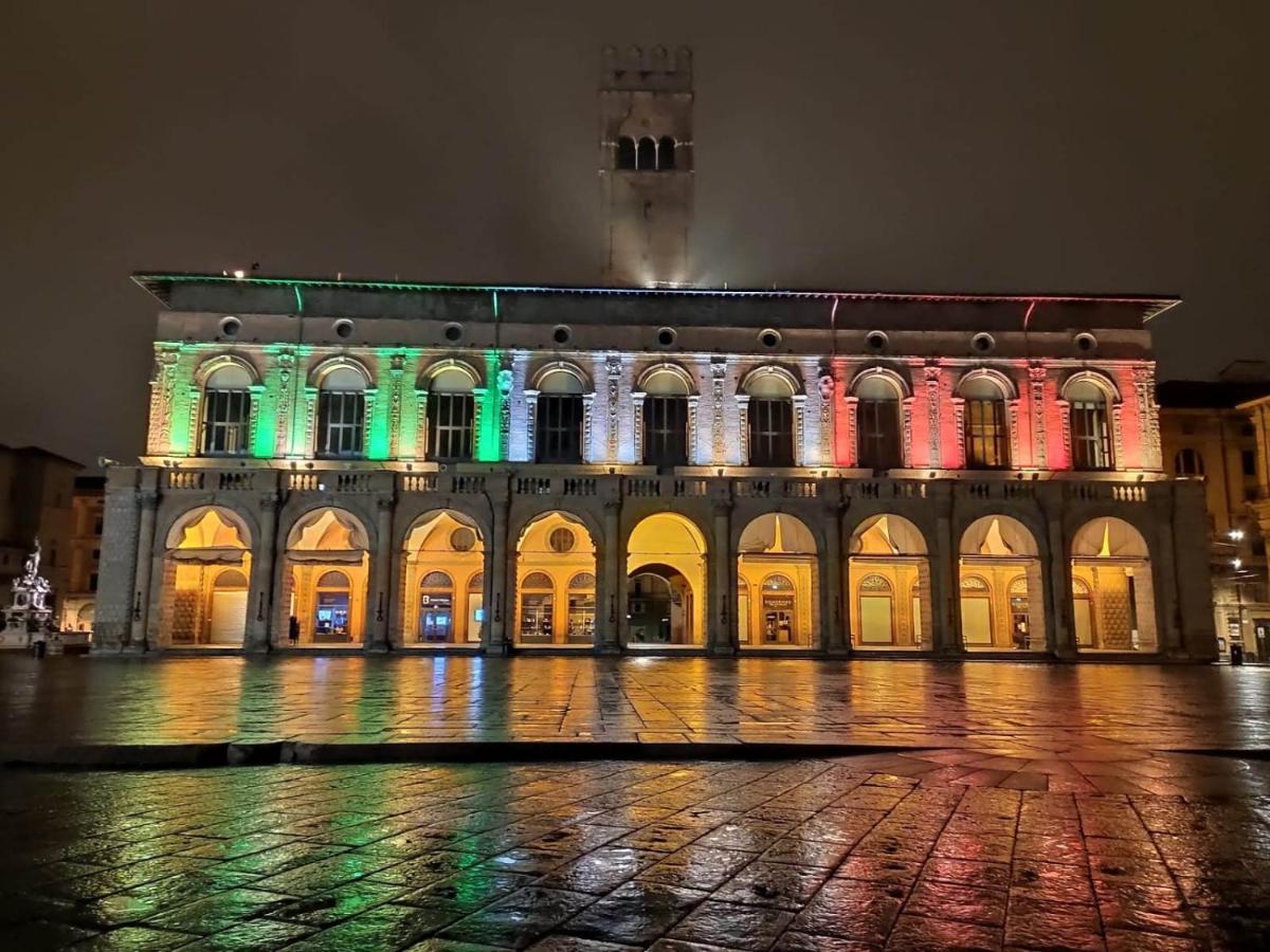 2Towers Holiday House_Centro Storico Di بولونيا المظهر الخارجي الصورة